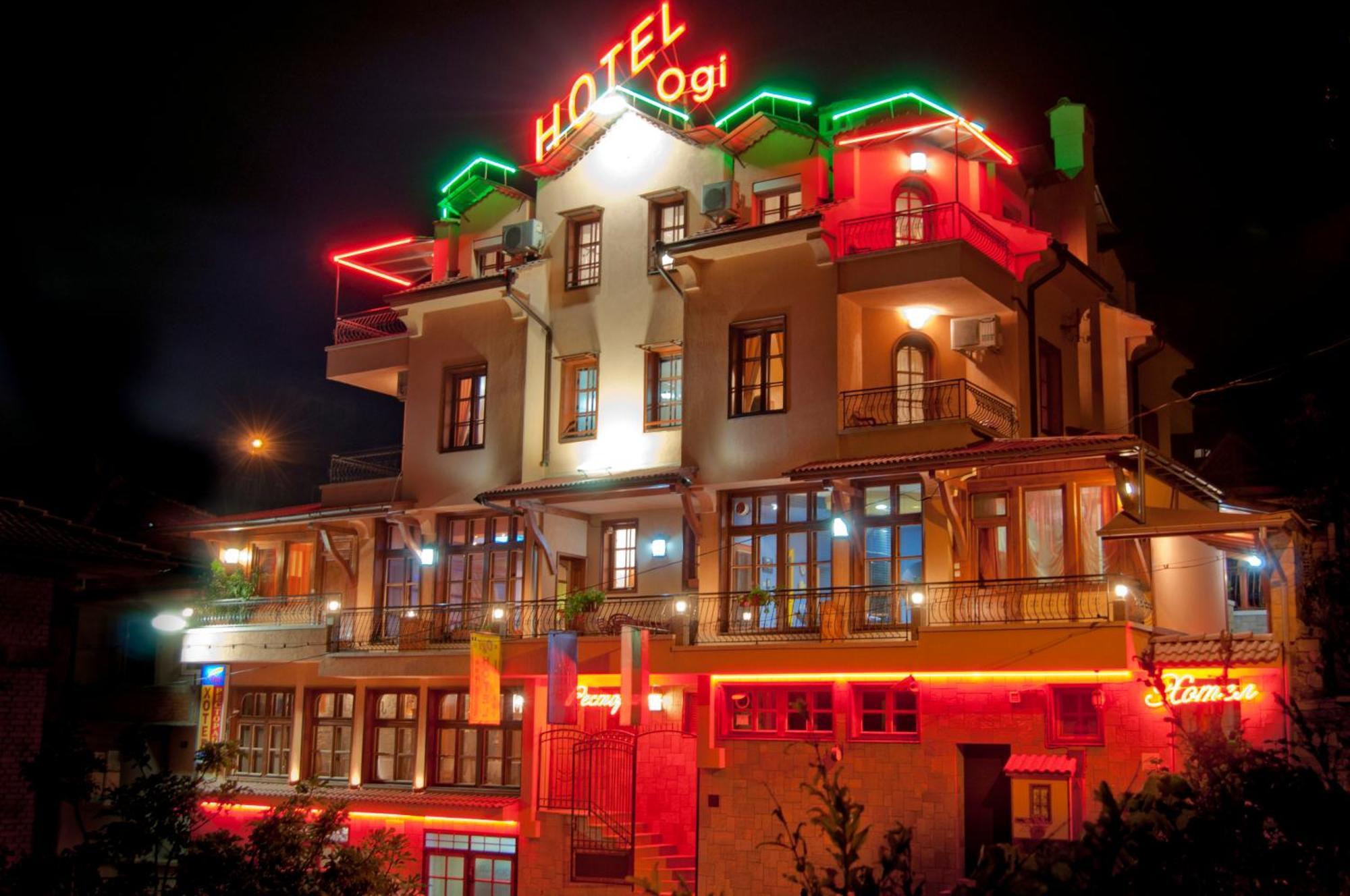 Family Hotel Ogi Asenovgrad Exterior photo